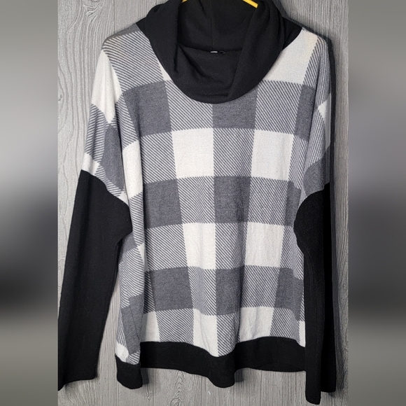 White Burch cow neck sweater with open back flap. Size large could fit XL - Picture 1 of 5